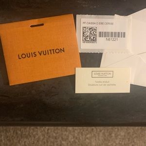 Women’s Louis Vuitton wallet
